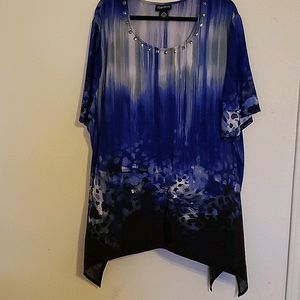 Maggie Barnes 5x blue and black print blouse